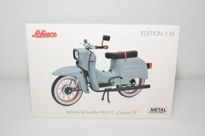 B95 1:10 SCHUCO 45 064 9400 SIMSON SWALBE KR51/1 CUSTOM III MOTOR BIKE MIB - Immagine 1 di 4