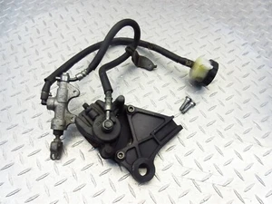 Kawasaki KLE650 2013 12-14 Versys OEM pinza de freno trasera soporte de cilindro maestro - Imagen 1 de 12