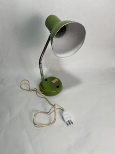 Lampada Da Tavolo Pieghevole Originale Vintage Verde Original Vintage Table Lamp - Imagen 1 de 9