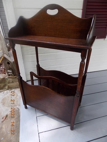 Very Unique One-Of-A-Kind Solid English Oak Side Library Table Magazine Rack Cover