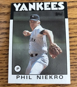 1986 Topps #790 Phil Niekro New York Yankees - Picture 1 of 2