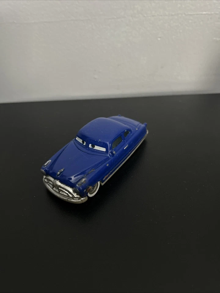 Disney Pixar Cars Doc Hudson Fabulous Hudson Hornet Moving Eyes Diecast 1:55 - Image 1 of 3