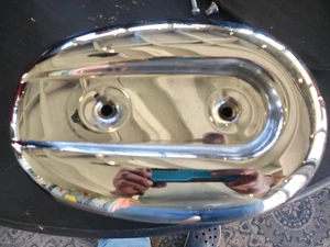 Cubierta purificadora de aire ovalada cromada Harley-Davidson OEM usada excelente estado 883 - Imagen 1 de 7