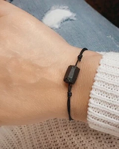 Braccialetto Regolabile Tormalina Nero Scudo Energia EMF Buona Fortuna Uomo Donna Regalo - Foto 1 di 5