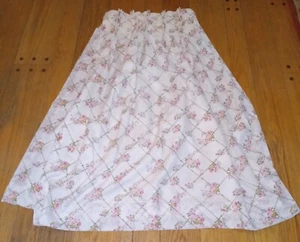 Par De Paneles Forrados Patrón Enrejado Floral Rosa De Colección con Pliegues Franceses 22x45 - Imagen 1 de 8