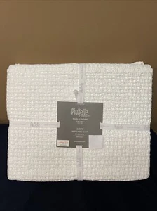 PIuBelle Piu Belle CHIC FINE LINENS Queen Size 92x96 White Matelasse Quilt NWT