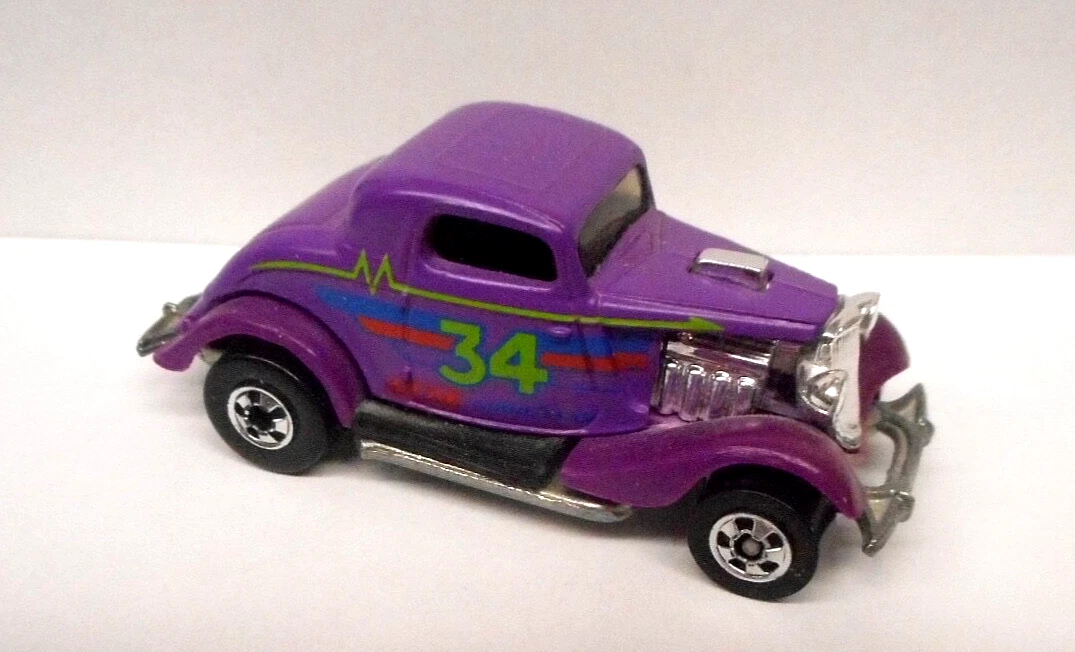 34 Ford Coupe 限定版ミニカー2台セット　2004年製 Jada JADA TOYS 1/24 ワイルドスピード フォード マスタング GT 1989