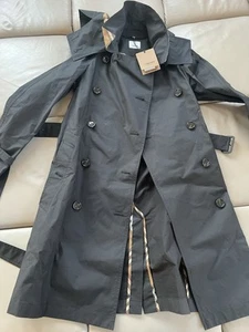 Burberry Trenchcoat In Schwarz, Größe 34, Neu Mit Etikett - Bild 1 von 18