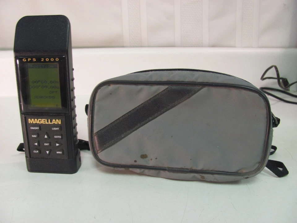 Magellan Systems GPS 2000 Satellite Navigator - Image 1 of 4