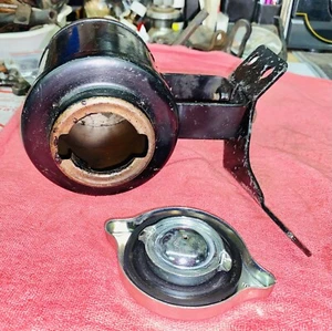 1965-66 396,427 SS Chevelle P.S. remote reservoir can/cap GM - Picture 1 of 4