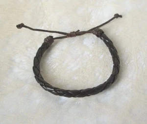Pulsera de cuero trenzado hecho a mano ajustable OFERTA Ref. P28 AM.R - Imagen 1 de 1