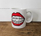 Tasse tasse à café bouche/dents pleine d'accolades humour nouveauté
