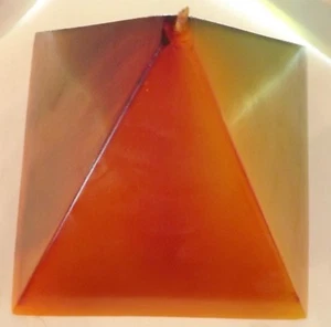 Love, Happiness, Good health, Prosperity... Pyramid candle w/ Quartz crystal - Picture 1 of 4