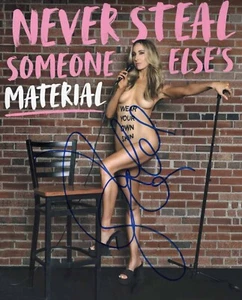 Foto autografiada de Nikki Glaser 8x10 (reproducción) 1 - Imagen 1 de 1