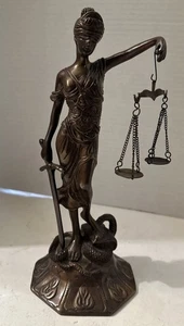 "Escultura de bronce de 10"" de alto Lady Justice" - Imagen 1 de 24