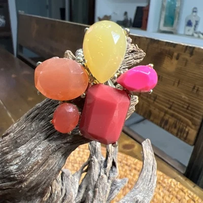 Colorido Anillo Elástico Lucite Moda Naranja, Rojo, Amarillo, Rosa, Tono Dorado, Talla 8 Foto 1 de 4