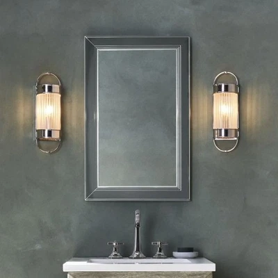 Robern D2C2430D4ME77TM - Gabinete espelhado de linha principal - 24" x 30" x 4" Pol. Níquel - Imagem 1 de 4