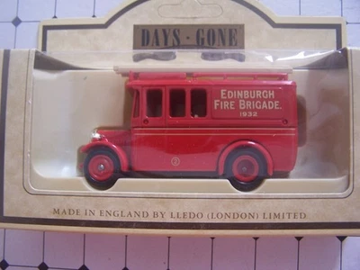 LLEDO, DAYS GONE, DENNIS VAN, EDINBURGH FIRE BRIGADE, DIE CAST MODEL, VINTAGE - Image 1 of 4