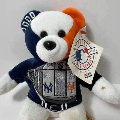 Vtg Y2K Subway Baseball World Series Team Bear & Derek Jeter Keychain Yankees - Image 1 of 4
