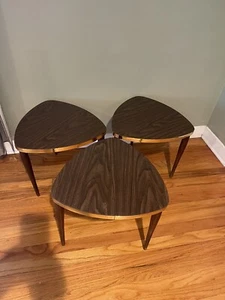 Mesa de centro triangular retro vintage 3 mediados de siglo moderna chapa - Imagen 1 de 10