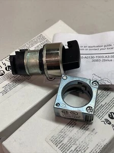 LOTE DE 3 -SIEMENS 3SB35 00-3QA11, interruptor selector momentáneo palanca de 2 posiciones - Imagen 1 de 4