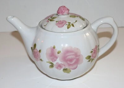 Tetera Gibson Roseland con tapa - Rosas rosas rosas estilo cabaña Foto 1 de 4