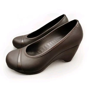 Crocs Lina Wedge Heels Cap Toe Brown Size 9 EUC - Picture 1 of 9