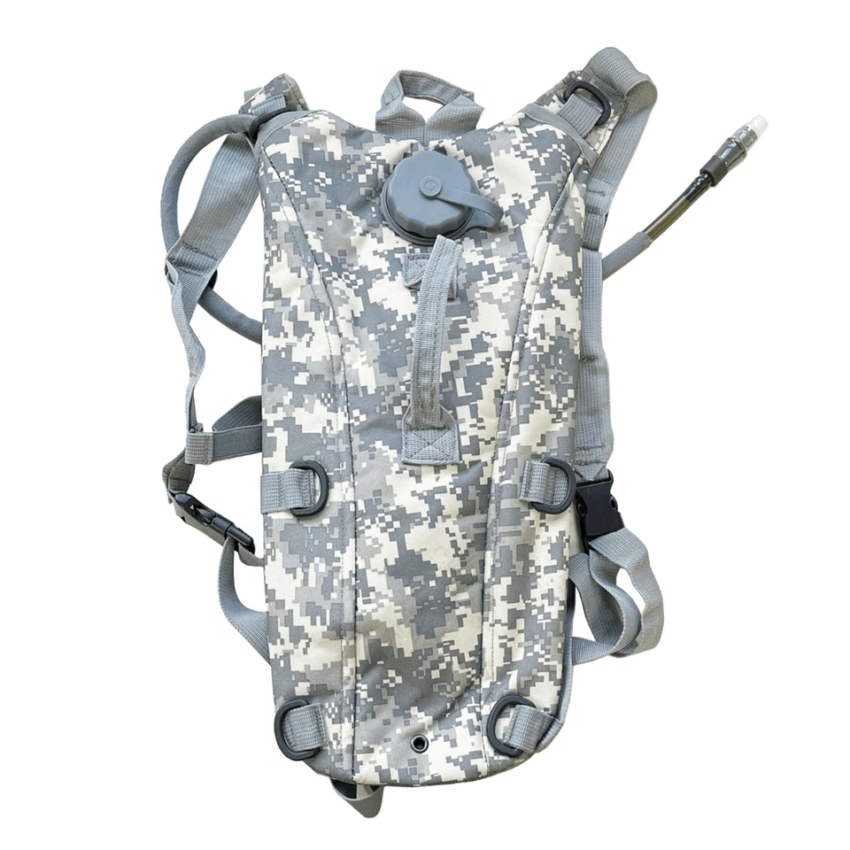 Sistema de mochila de hidratación Shooters Gate con 2,5 litros / 84 oz. Vejiga de capacidad Foto 1 de 1