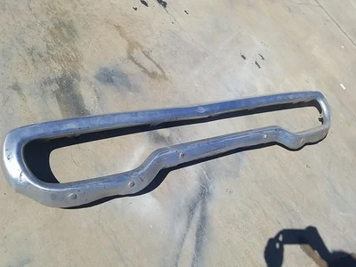 Parachoques delantero Plymouth Roadrunner Satellite GTX 1971 núcleo solo un año Foto 1 de 4