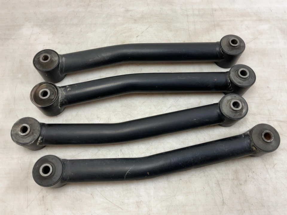 Juego de brazos de control inferiores de elevación Jeep TJ Wrangler Teraflex de 4 pulgadas 1997-2006 057814 Foto 1 de 4