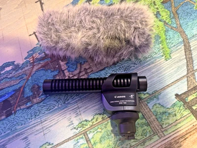 Canon DM-100 Directional Stereo Microphone Mini Advanced Shoe VIXIA Camcorders - Image 1 of 4