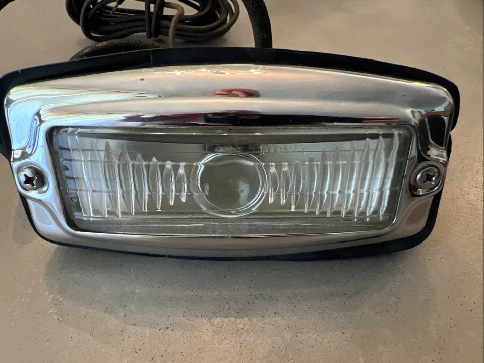 1947-1948 KAISER-FRAZER NOS РЕЗЕРВНЫЙ СВЕТ АКСЕССУАР В СБОРЕ С ПРОВОДКОЙ РЕДКИЙ - Изображение 1 из 4