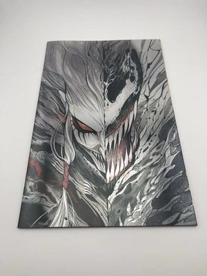 VENOM #250 MELOCOTÓN MOMOKO NYCC LÁMINA VIRGEN NYCC 2025 EXCLUSIVO Foto 1 de 2