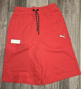 Seltene Herren-Sweatshorts Puma Mercedes AMG Petronas rot Basketball Fitnessstudio Passform neu ohne Etikett  - Bild 1 von 8