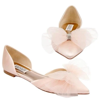 Nuevo en caja Nuevo Badgley Mischka Para Mujer Fergie Ballet Plano, Seashell Satinado, 6.5 Foto 1 de 4