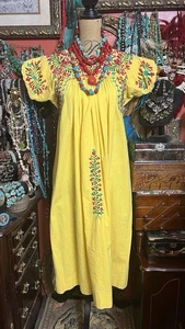 MEXICAN OAXACA 1970 VIVID YELLOW COTTON MULTI COLORED EMBROIDERY DRESS SIZE M/L - Picture 1 of 10