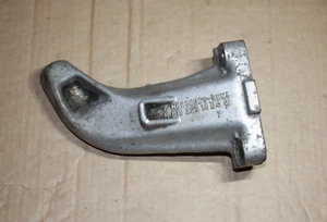 GENUINE MERCEDES-BENZ MB W123 240D 300D DIESEL ENGINE SUPPORT RIGHT SIDE OEM - Picture 1 of 5
