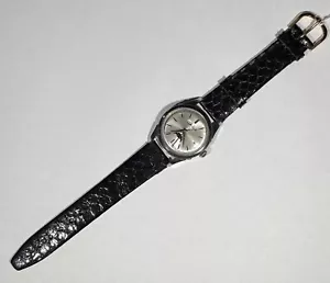 RARO OROLOGIO DA POLSO UOMO OFAIR TRIPLA DATA/FASI LUNARE ANNI 60 FUNZIONANTE - BELLO - Foto 1 di 9