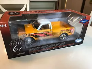 Highway 61 1972 Chevrolet Fleetside Pickup Truck 'FEATHERS' C10 Gold 1:18 Scale - Picture 1 of 5