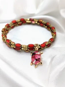 Rot und Gold Perlen Armreif Armband mit Meeresschildkröte Charm - Bild 1 von 2