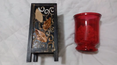 Autumn leaves candle holder & red glass small hurricane with pebbles - Image 1 of 4