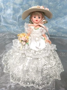 Madame Alexander 10" SOUTHERN BRIDE #25985-Restrung w/box & stand - Picture 1 of 16