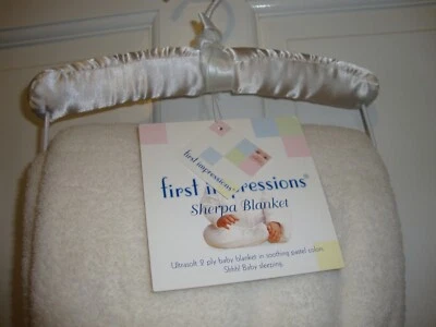 FIRST IMPRESSIONS Baby Infant Ivory QUILT BLANKET SHERPA PLUSH Satin Binding 296 — 第 1/4 张图片