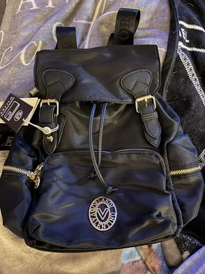 Mochila Valentino Orlandi Negra con Monedero NUEVA con ETIQUETAS (PRECIO DE VENTA SUGERIDO POR EL FABRICANTE: $249) Foto 1 de 4