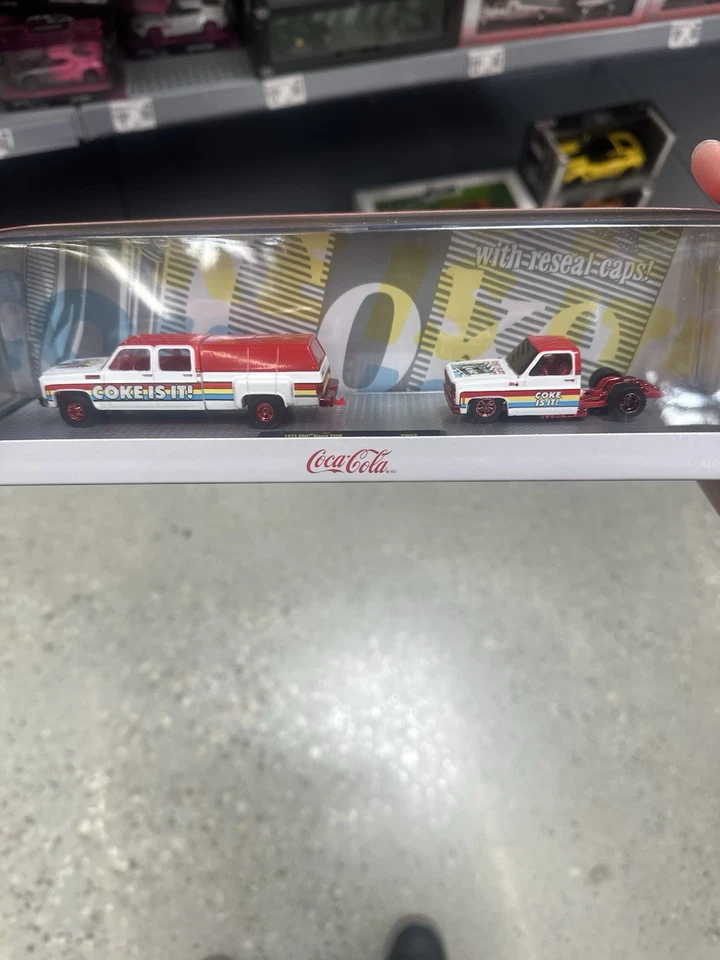 M2 Machines Chase !Coke Hauler!! Sierra 3500 and Sierra Grande!! One of 750!!!  - Image 1 of 1