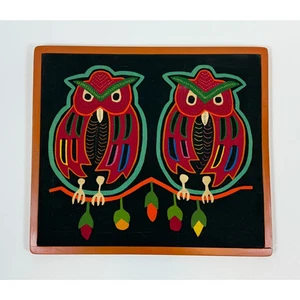 Unique Vintage Knitted Art 2 Owls On Christmas Lights 16.5" x 14" Wood Frame - Picture 1 of 7