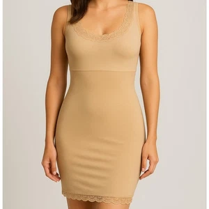 Spanx Nuovo con etichette Nascondi ed Elegante Bordo in Pizzo Completo Slip Shaper Nudo Tg Lrg Shapewear - Foto 1 di 13