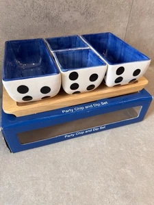 Whittard of Chelsea Polka Dot Chip & Dip Set - 4 Schüsseln + Holztablett, blau/weiß - Bild 1 von 7