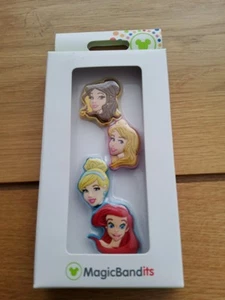 New Disney Park PRINCESS Belle Aurora Cinderella Ariel MagicBand MagicBandits - Picture 1 of 2