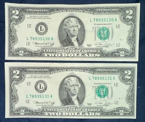 2 Consecutive Uncirculated 2 Two Dollar Bills 1976 - Two Sequential Mint Notes - Picture 1 of 1